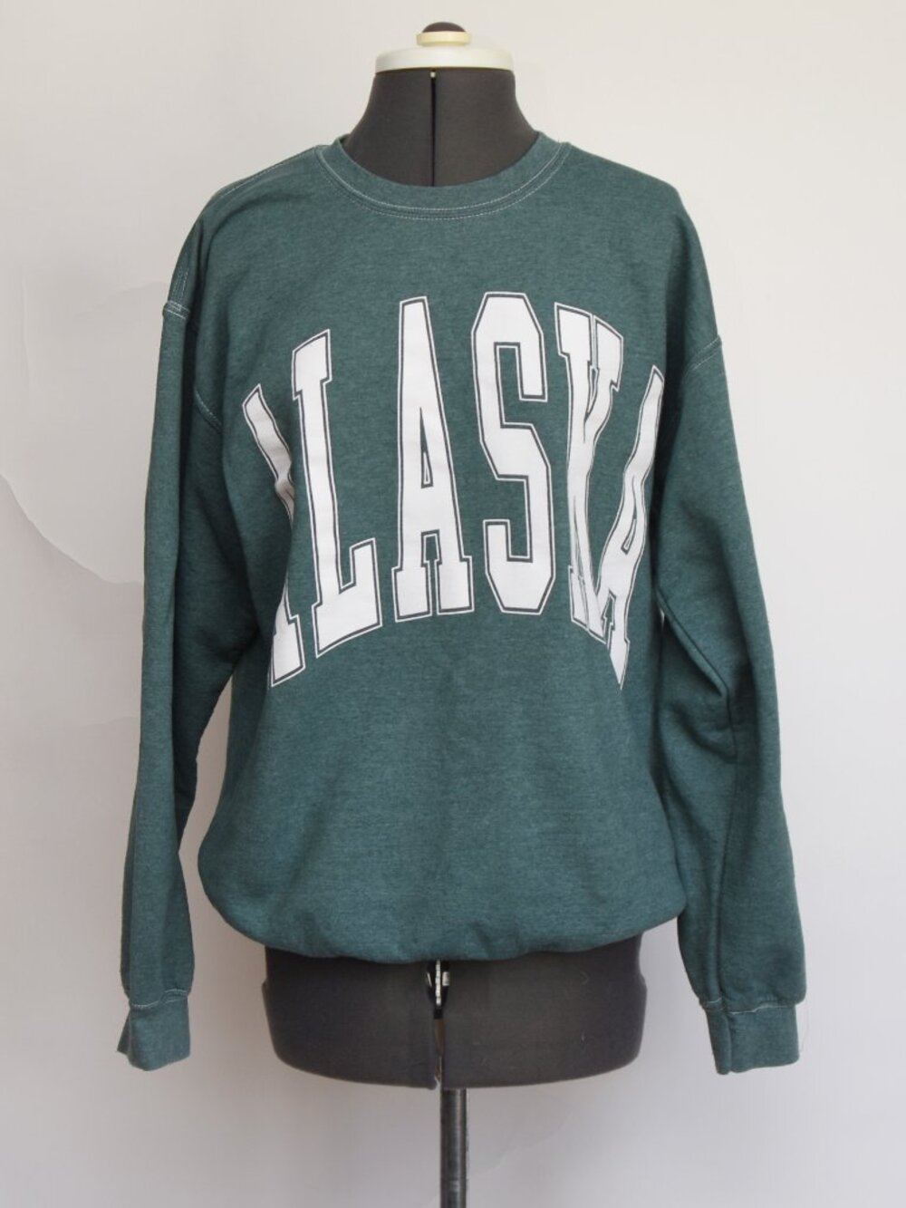 Altar'd State Alaska Collegiate Crewneck Sweatshirt Green Graphic Pullover XS/S